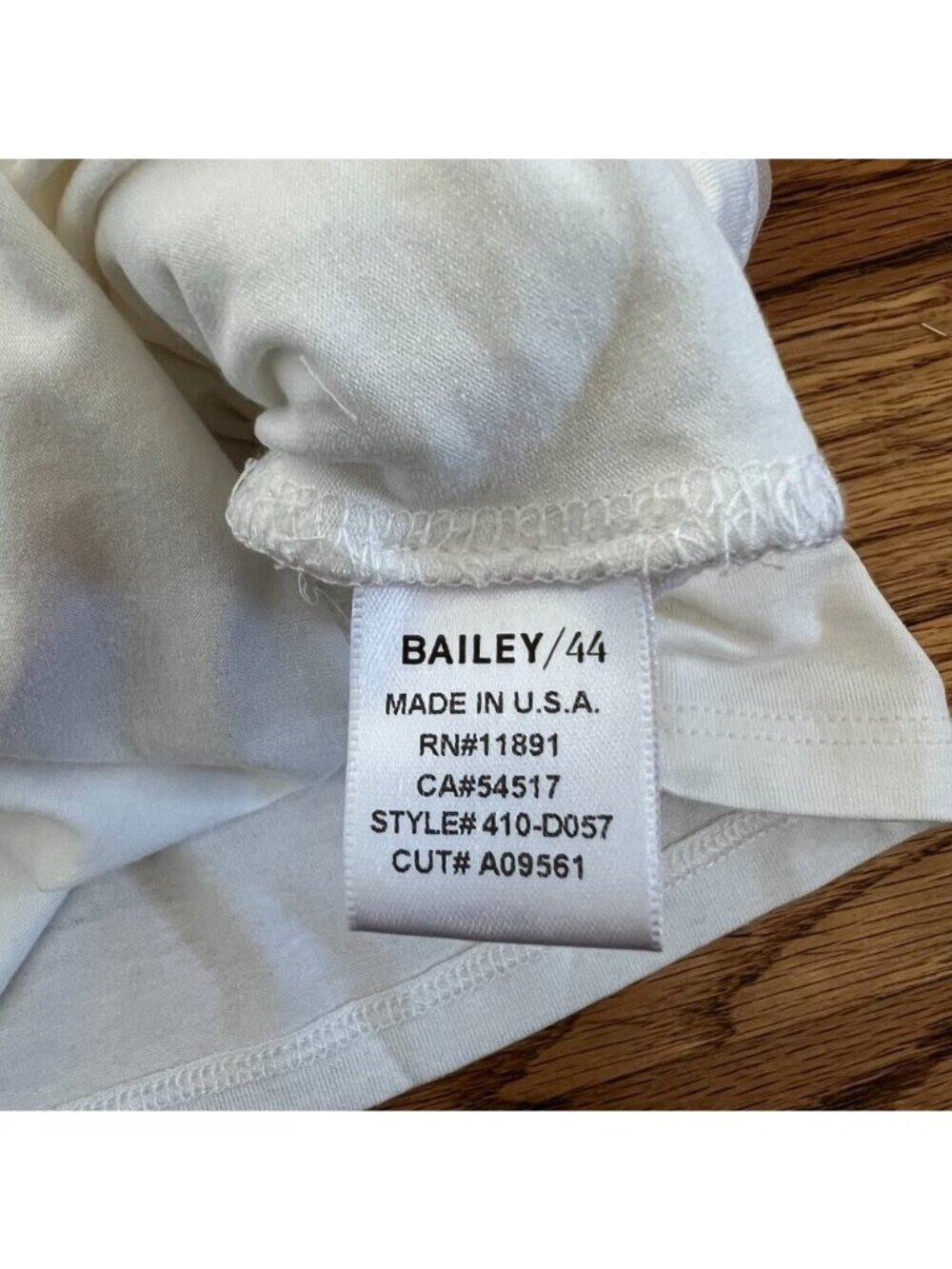 NWT Bailey 44 Side Tie Top Draped V Neck XL Neutral Quiet Luxury Fairy Chic - Picture 9 of 15